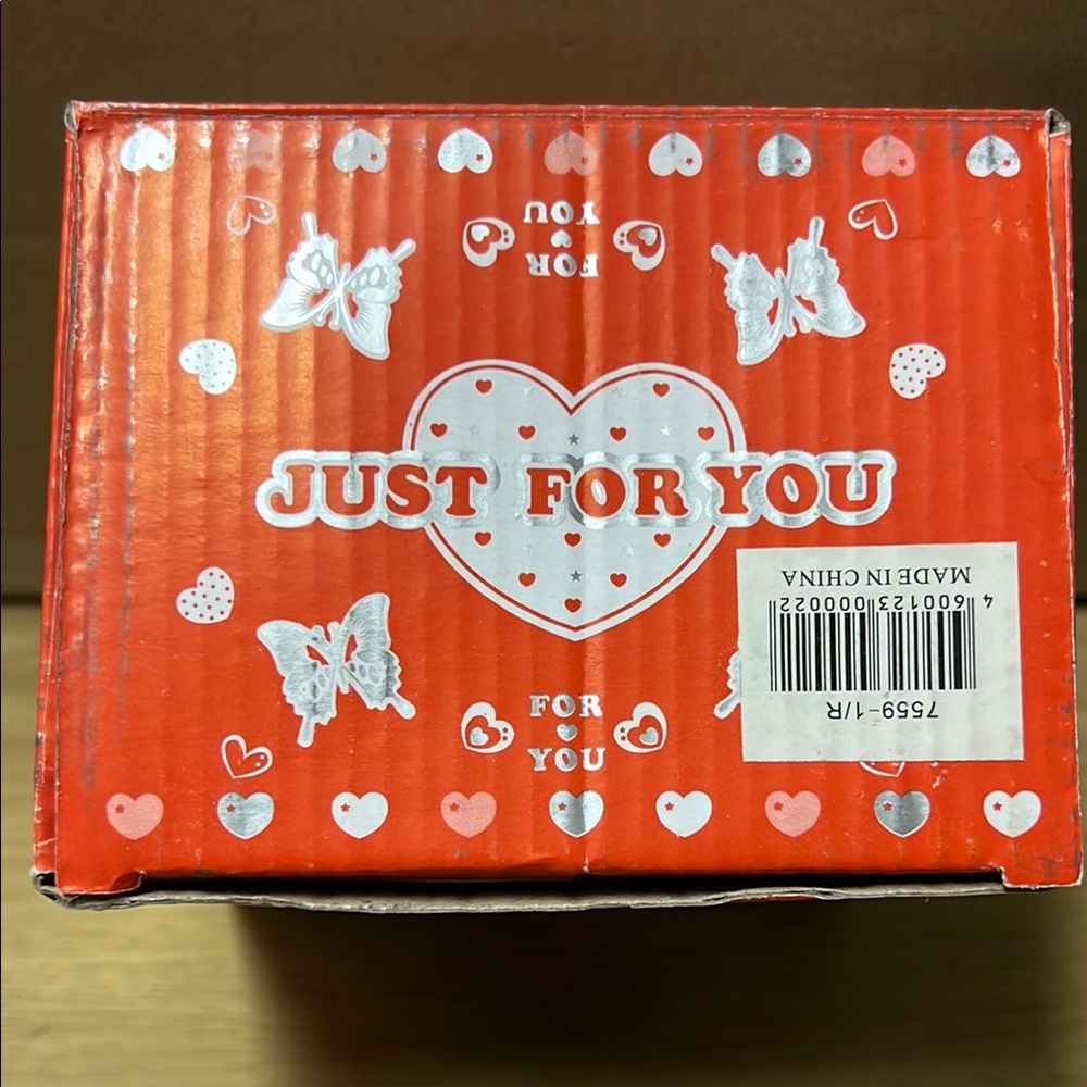 Heart Design Coffee Mug - Picture 2 of 7
